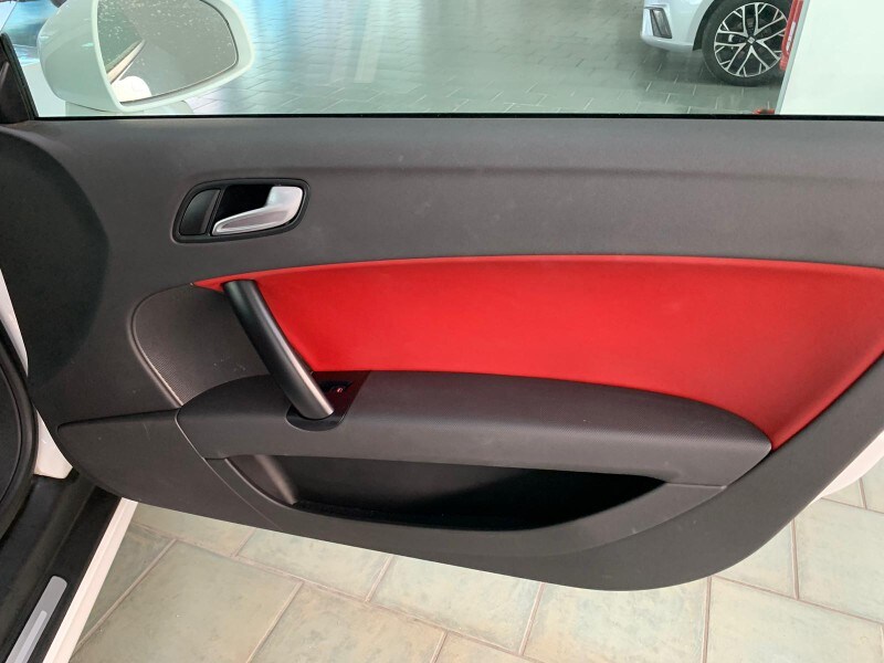 Cataldo Auto, concessionaria multimarca, Audi, Fiat, Seat, Jeep, Volkswagen e Alfa Romeo a Marina di Gioiosa
