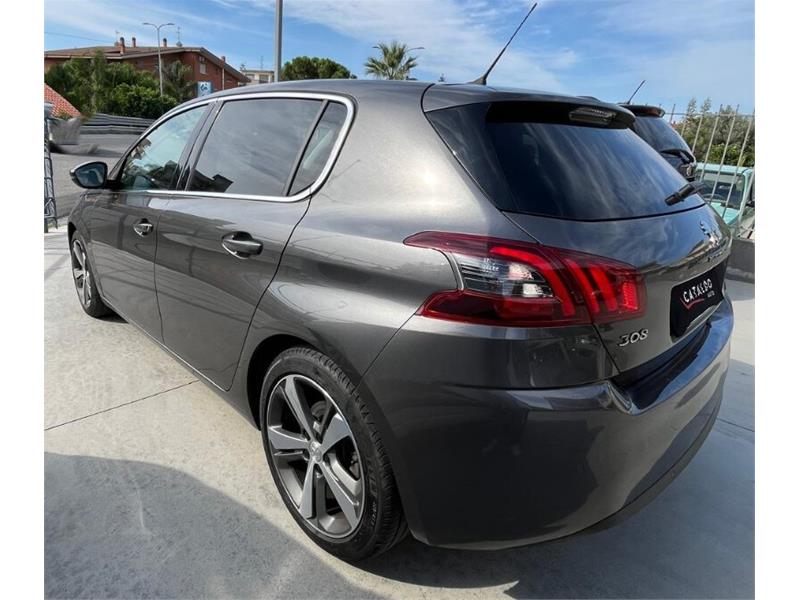 Cataldo Auto, concessionaria multimarca, Audi, Fiat, Seat, Jeep, Volkswagen e Alfa Romeo a Marina di Gioiosa