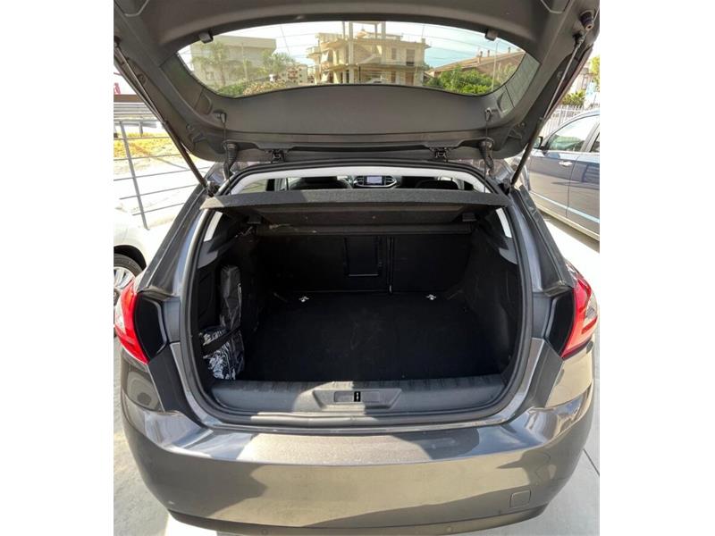 Cataldo Auto, concessionaria multimarca, Audi, Fiat, Seat, Jeep, Volkswagen e Alfa Romeo a Marina di Gioiosa
