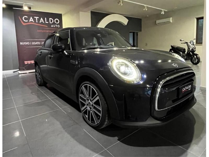 Cataldo Auto, concessionaria multimarca, Audi, Fiat, Seat, Jeep, Volkswagen e Alfa Romeo a Marina di Gioiosa
