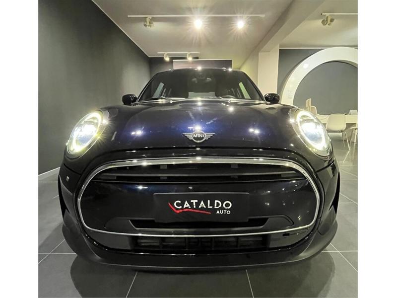 Cataldo Auto, concessionaria multimarca, Audi, Fiat, Seat, Jeep, Volkswagen e Alfa Romeo a Marina di Gioiosa