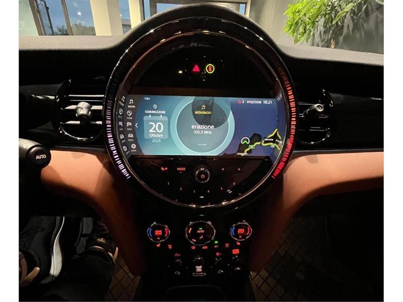 Cataldo Auto, concessionaria multimarca, Audi, Fiat, Seat, Jeep, Volkswagen e Alfa Romeo a Marina di Gioiosa