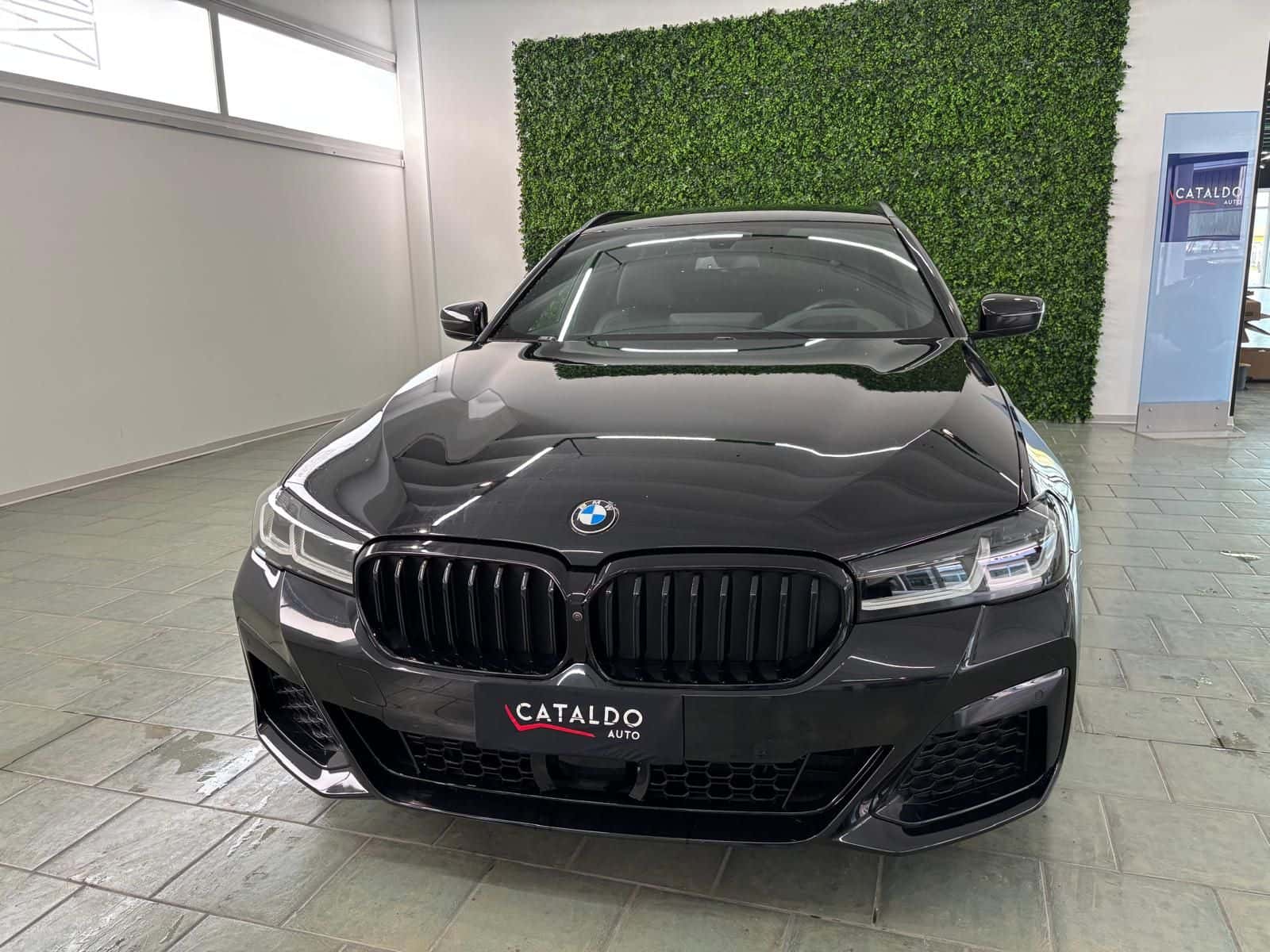 BMW 520 Serie 5 G31 20 LCI 520d Tour mhev 48V xdr Msport - Immagine 8