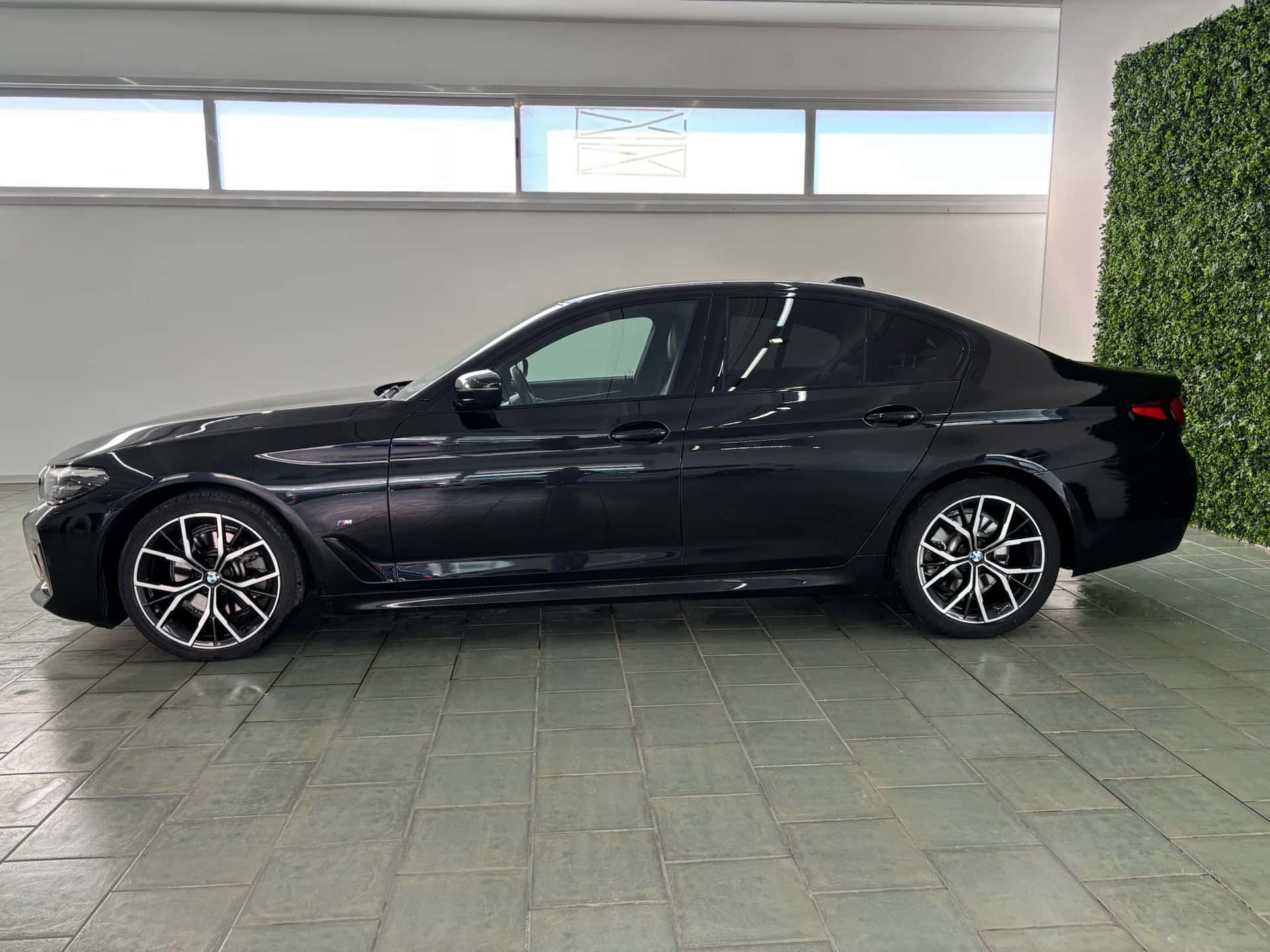 BMW 520 Serie 5 Berlina 520d mhev 48V xdrive Msport auto - Immagine 2