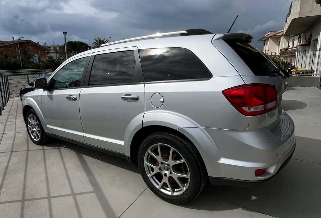 Fiat Freemont 2.0 mjt 16v Lounge 170cv - Immagine 2