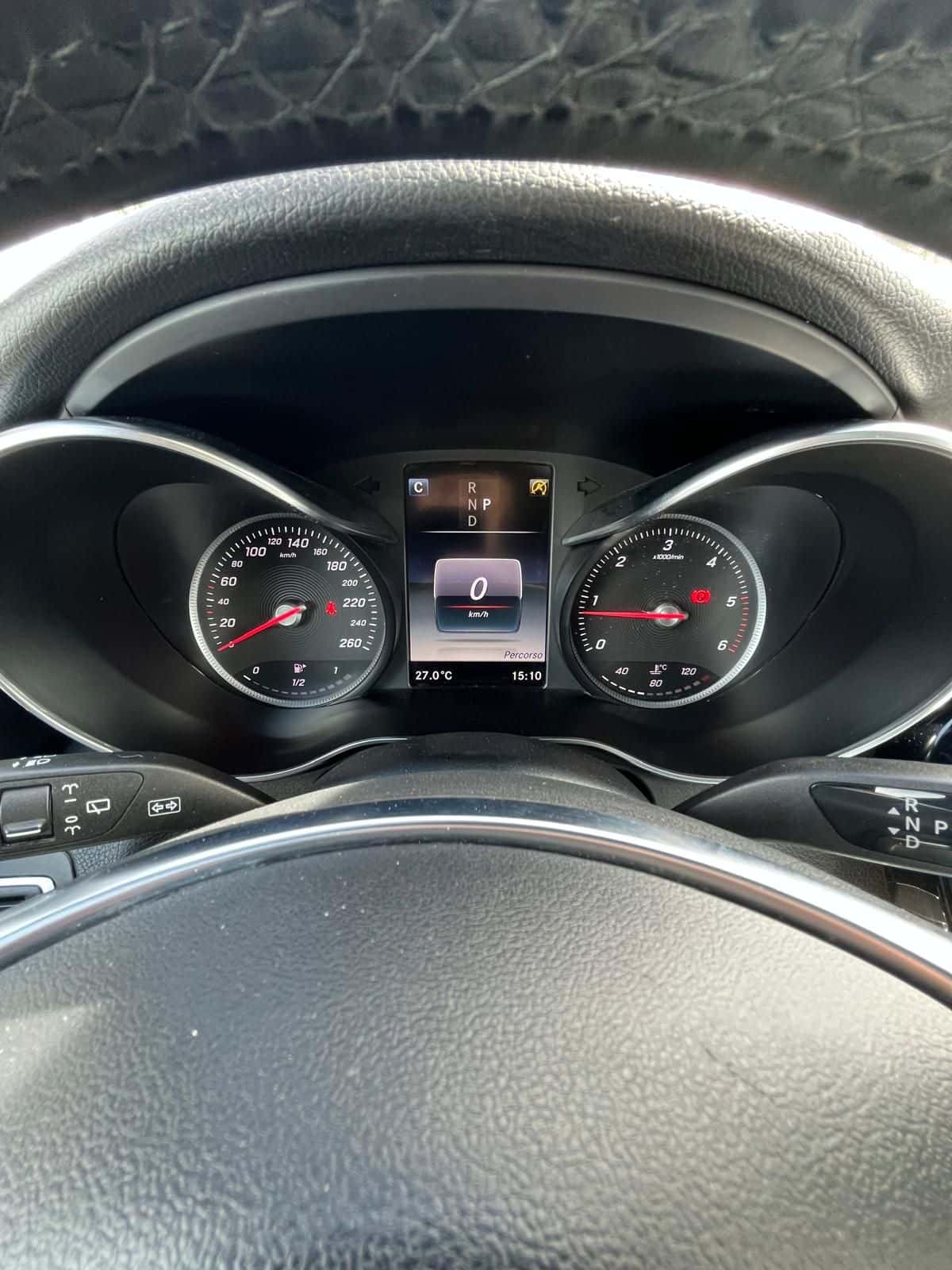 Mercedes-Benz GLC 220 d Sport 4matic auto - Immagine 12