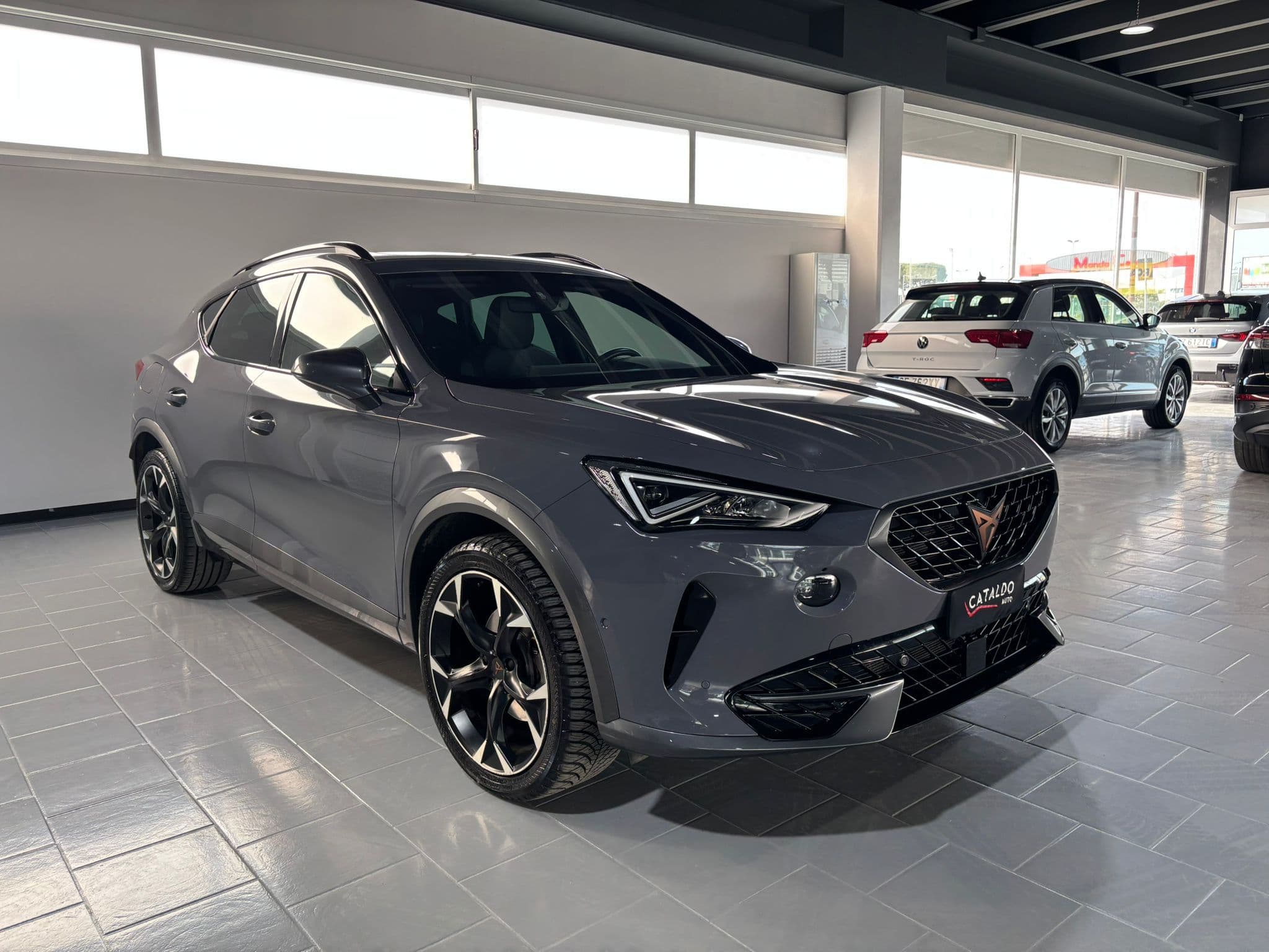 CUPRA Formentor 2020 1.4 e-hybrid 204cv dsg - Immagine 7