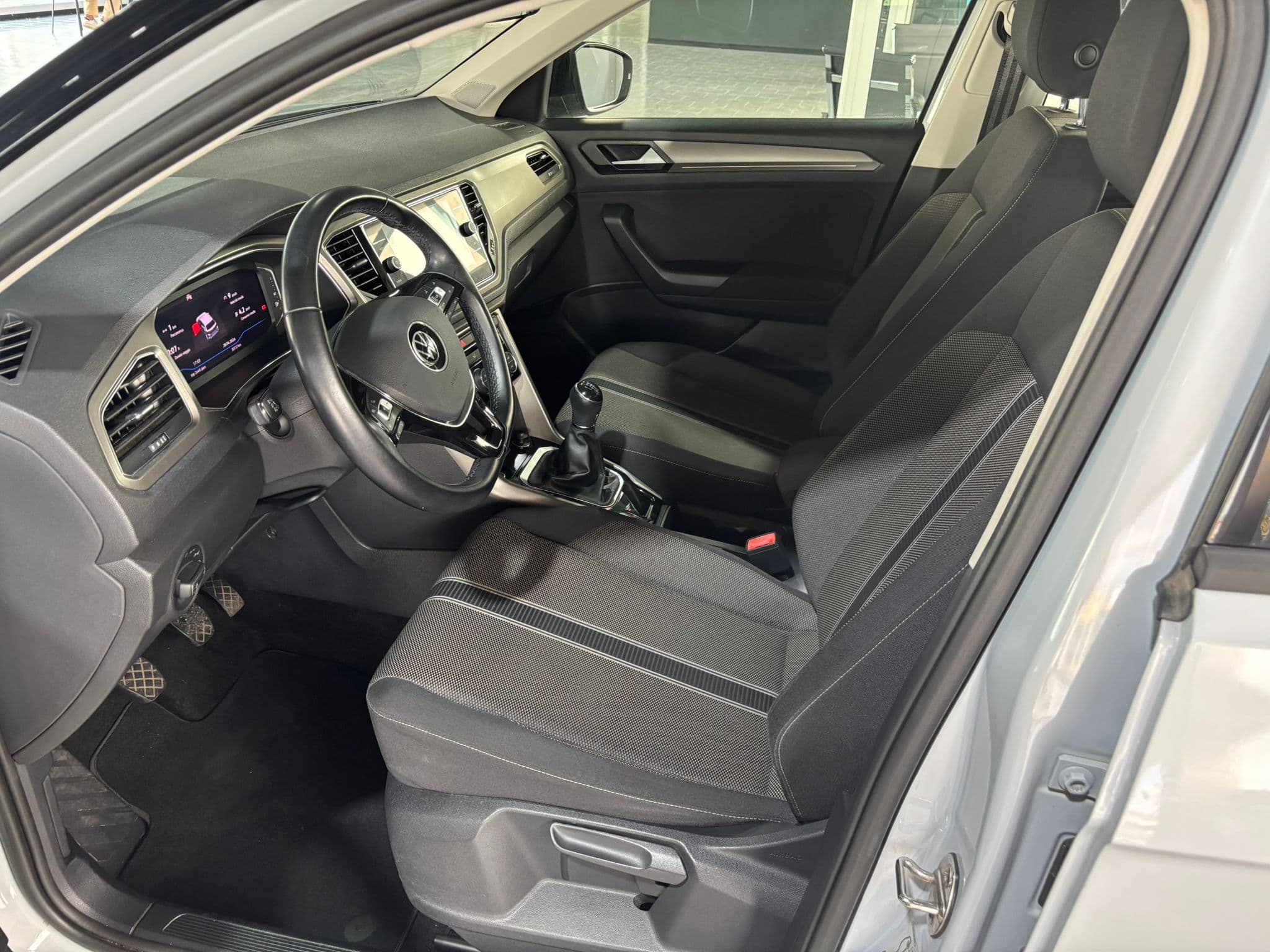 Volkswagen T-Roc I 2017 1.0 tsi Style 110cv - Immagine 10