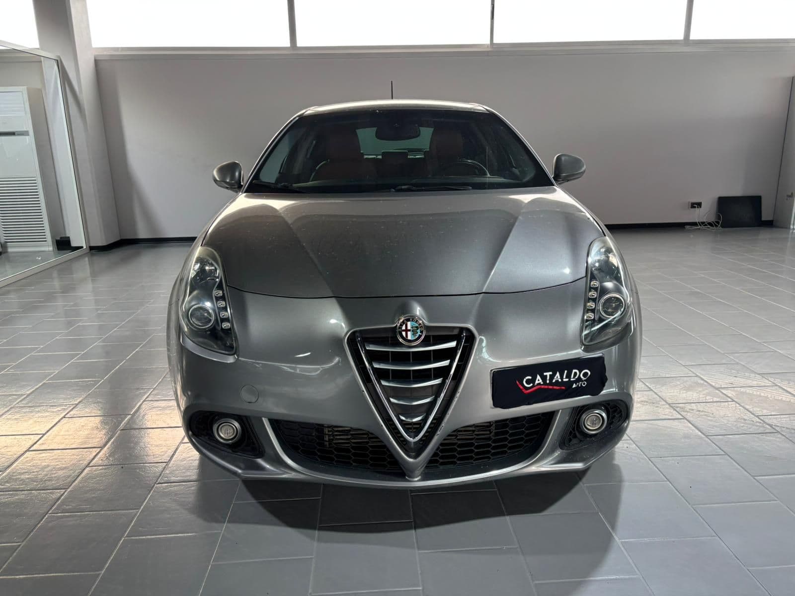 Alfa Romeo Giulietta III 2010 1.4 t. Riders Gpl 120cv - Immagine 8