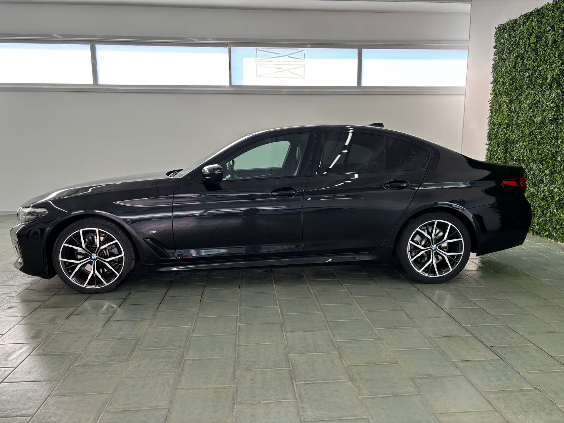 BMW 520 Serie 5 Berlina 520d mhev 48V xdrive Msport auto - Miniatura 2