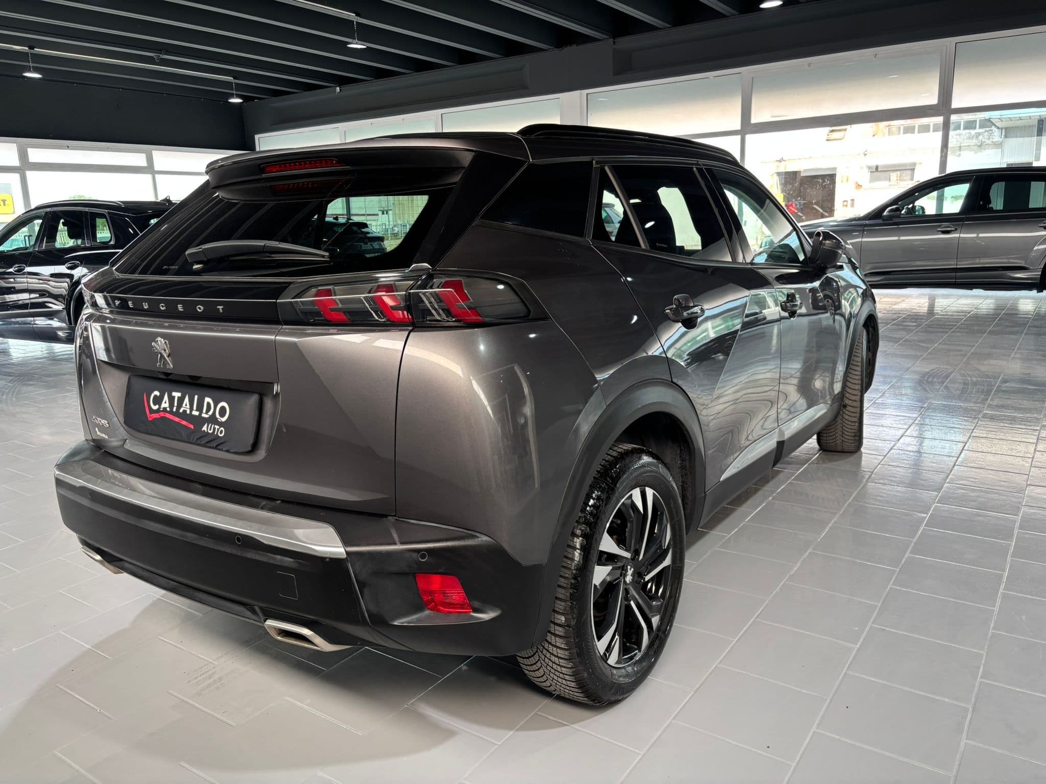 Peugeot 2008 II 2020 1.2 puretech Allure Pack  - Immagine 5