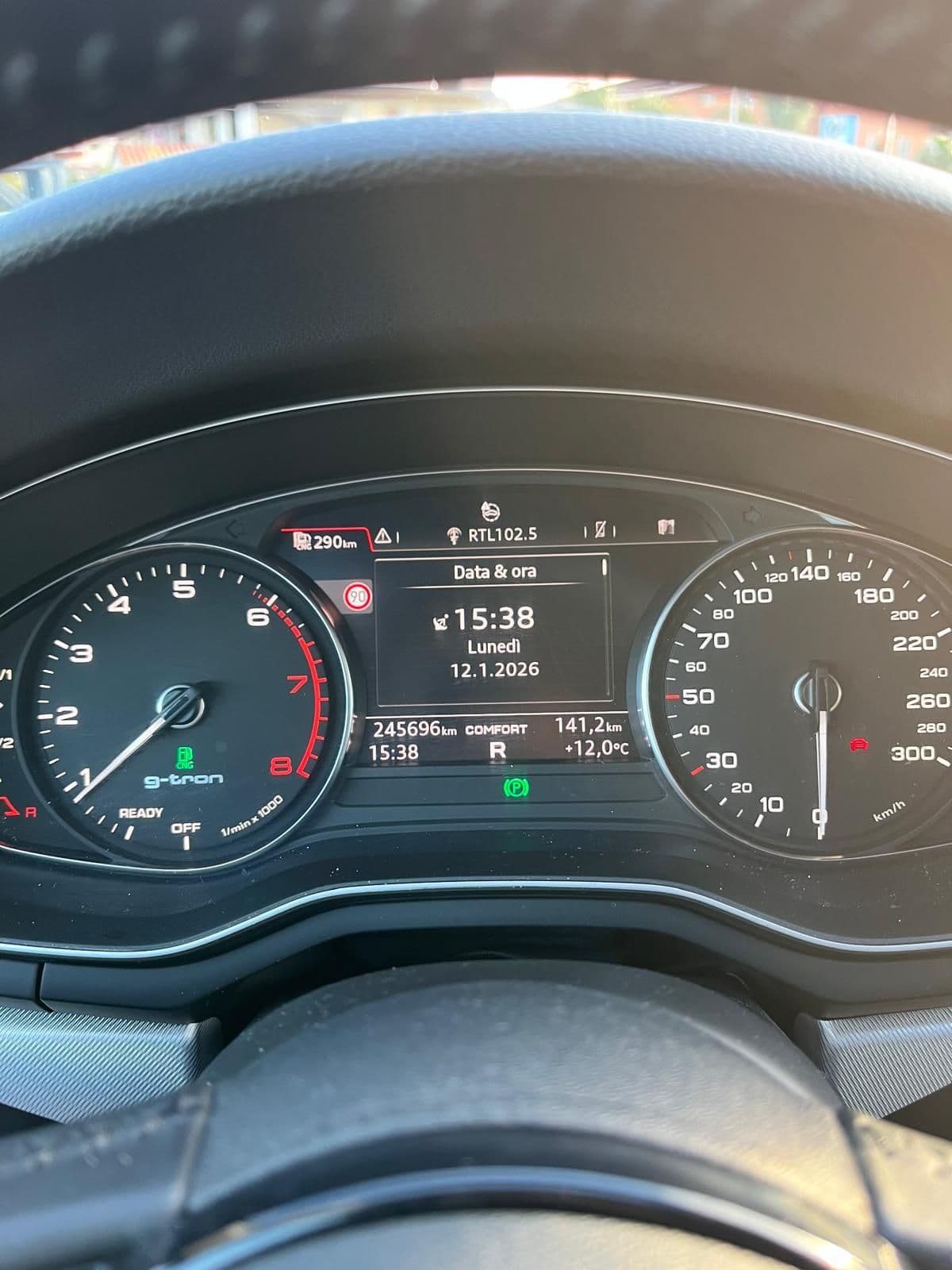 Audi A4 Avant 40 2.0 g-tron Business Sport 170cv s-tronic - Miniatura 9