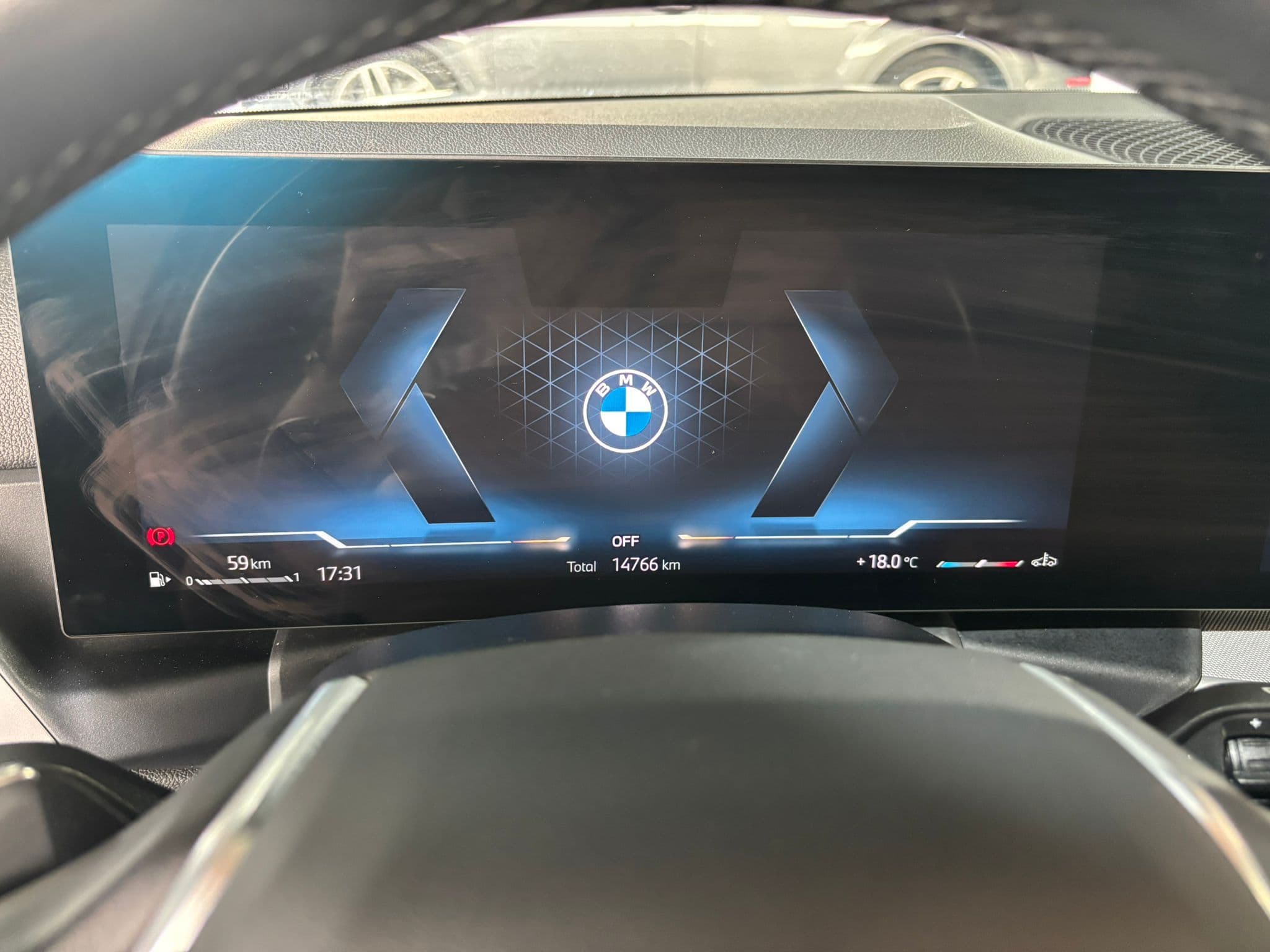 BMW 320 Serie 3 G21 2022 Touring 320i Touring auto - Immagine 13