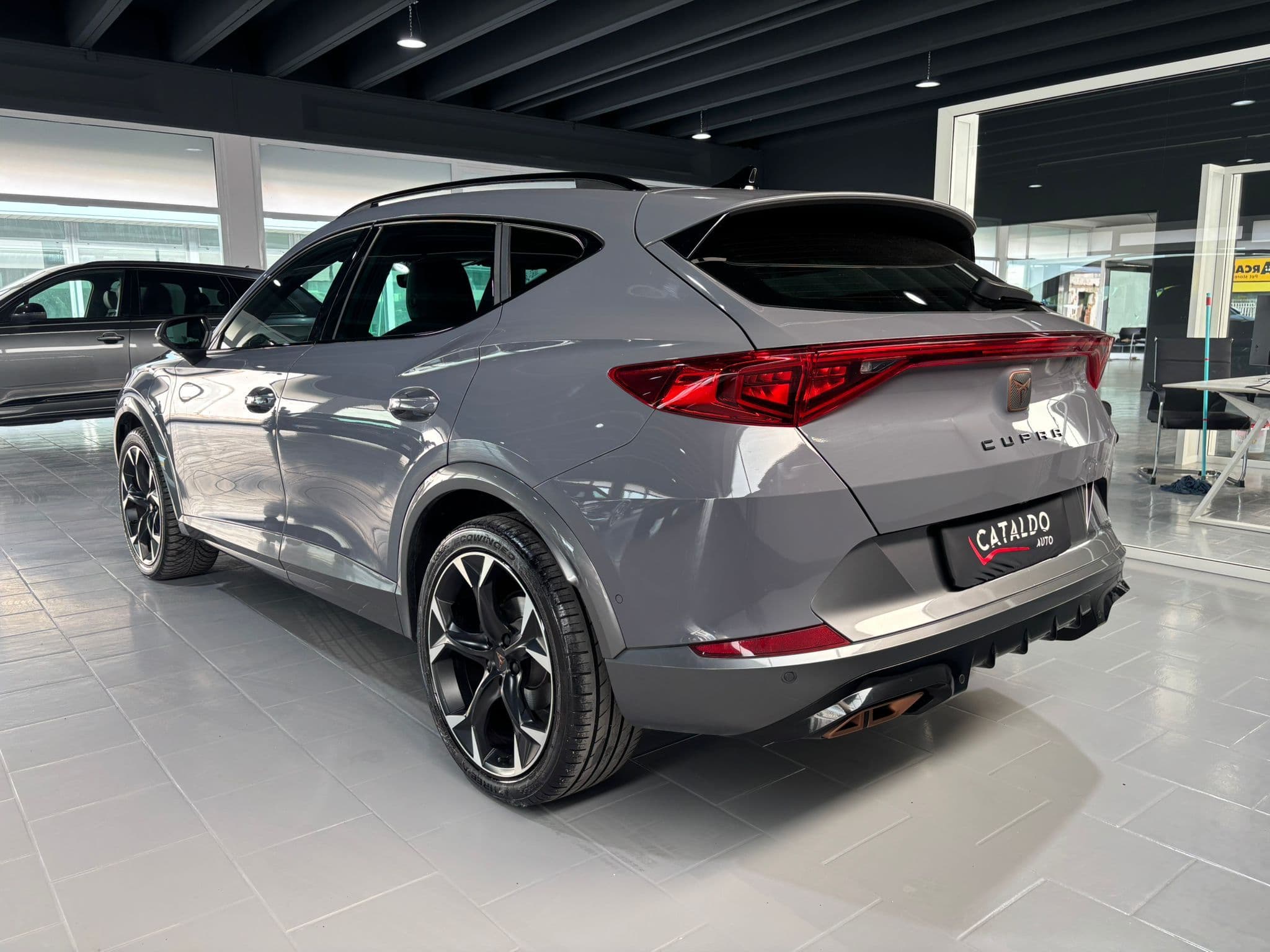 CUPRA Formentor 2020 1.4 e-hybrid 204cv dsg - Immagine 3