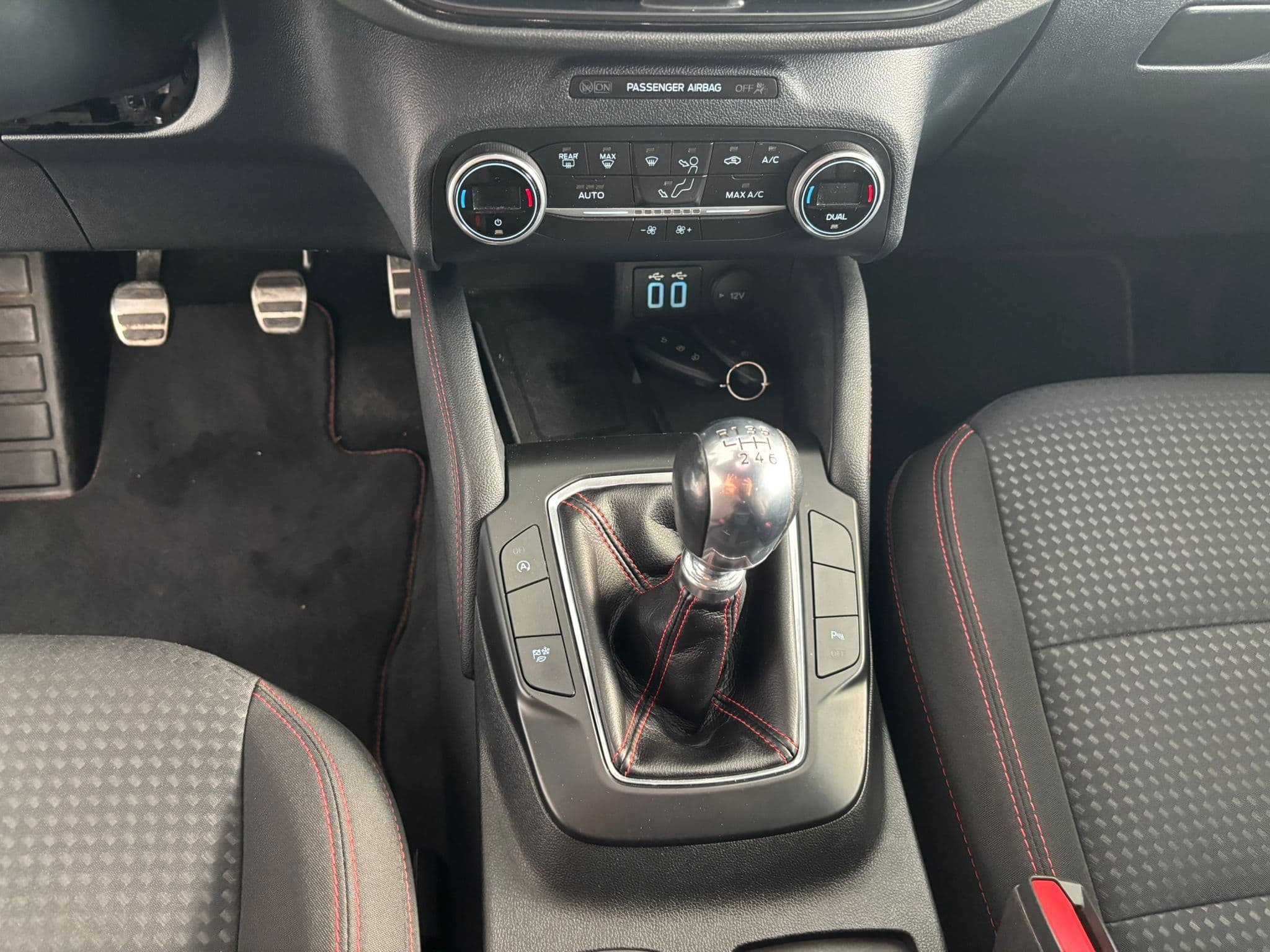 Ford Kuga III 2020 1.5 ecoblue ST-Line 2wd 120cv - Immagine 15