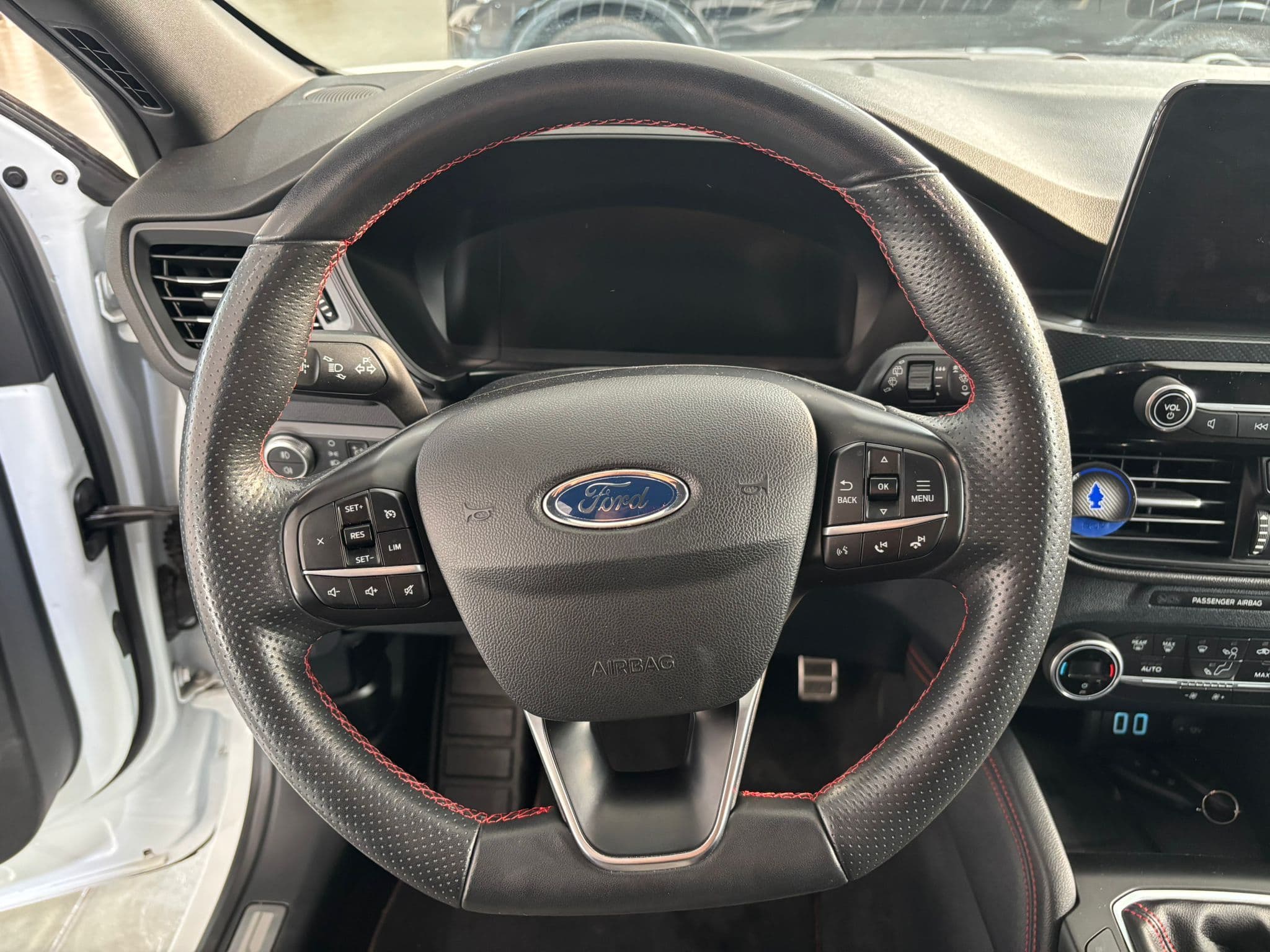Ford Kuga III 2020 1.5 ecoblue ST-Line 2wd 120cv - Immagine 12