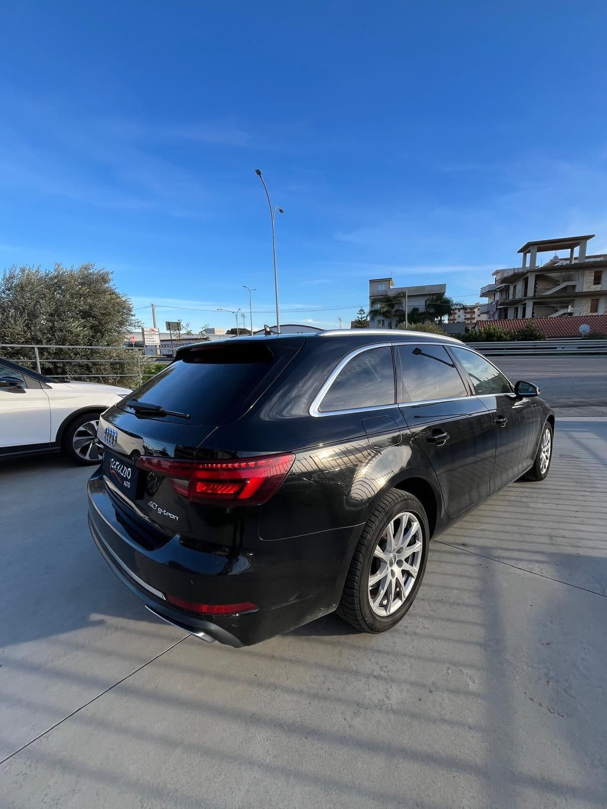 Audi A4 Avant 40 2.0 g-tron Business Sport 170cv s-tronic - Miniatura 4