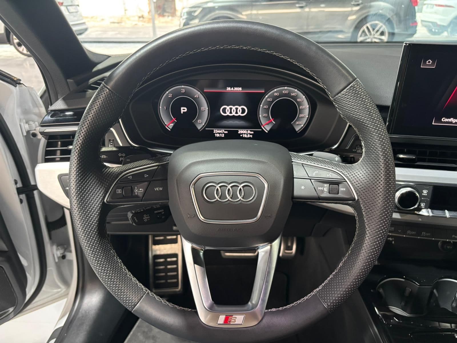 Audi A4 V 2019 Avant 40 2.0 tdi mhev S line edition quattro 204cv s-tronic - Immagine 12