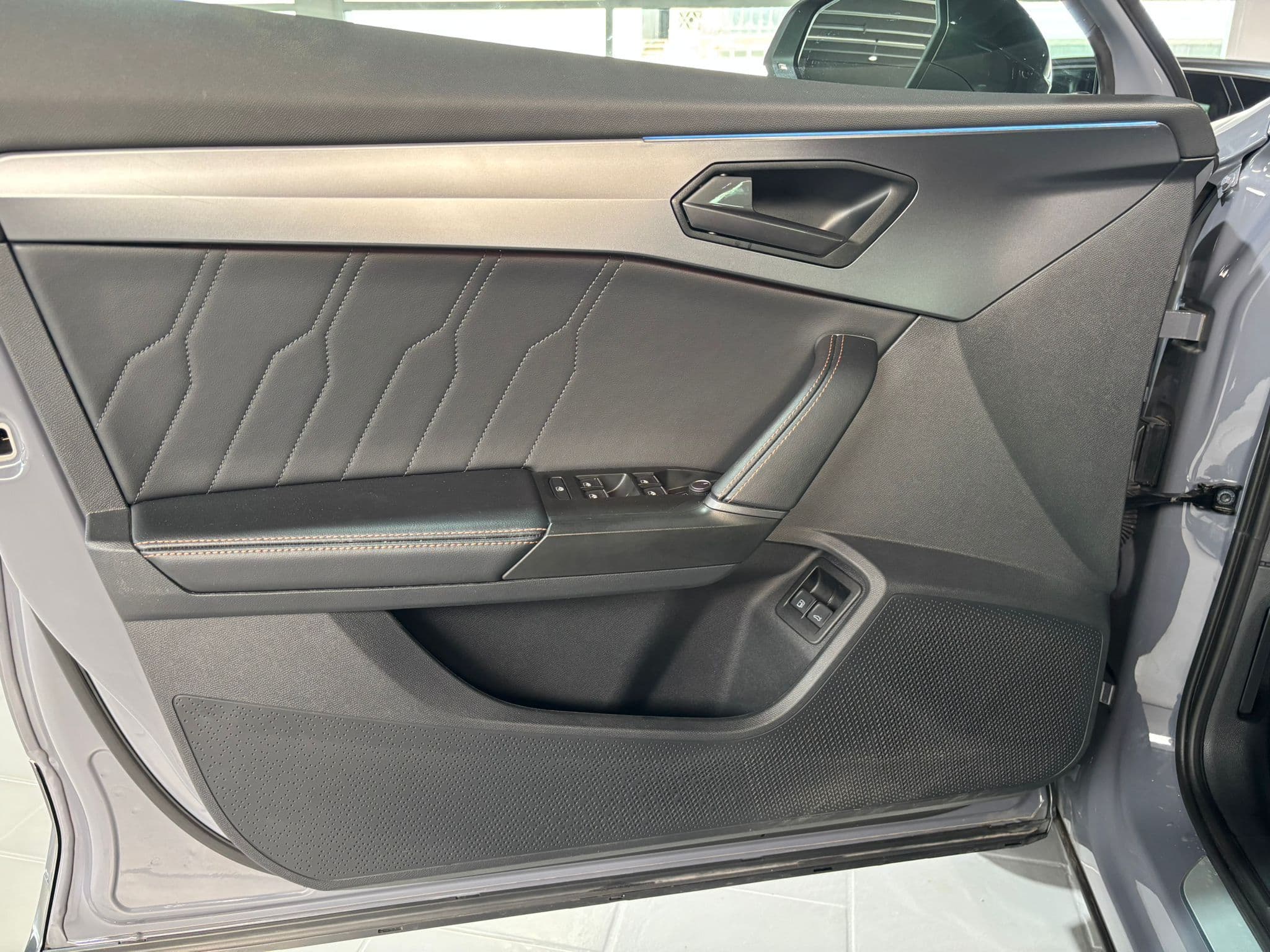 CUPRA Formentor 2020 1.4 e-hybrid 204cv dsg - Immagine 9
