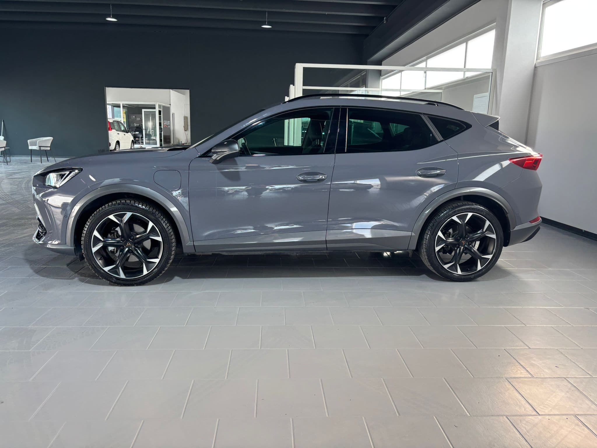 CUPRA Formentor 2020 1.4 e-hybrid 204cv dsg - Immagine 2