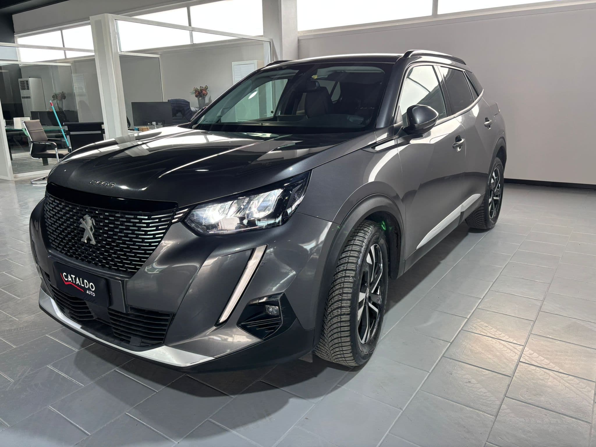 Peugeot 2008 II 2020 1.2 puretech Allure Pack  - Immagine 1