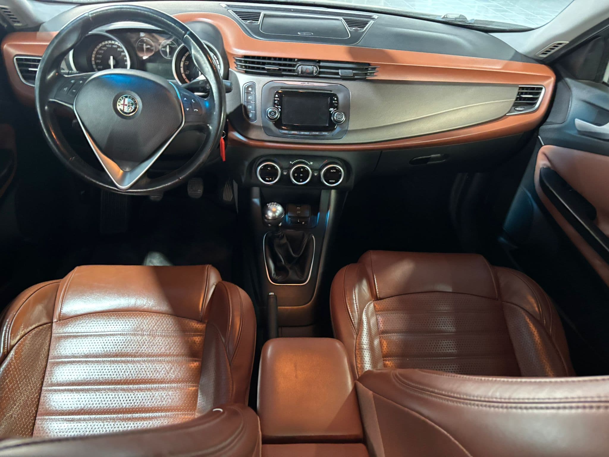 Alfa Romeo Giulietta III 2010 1.4 t. Riders Gpl 120cv - Immagine 11